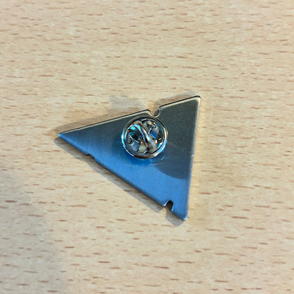 STANTHORPE CHEESE HAT PIN