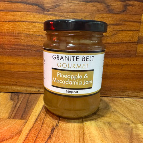 PINEAPPLE & MACADAMIA JAM